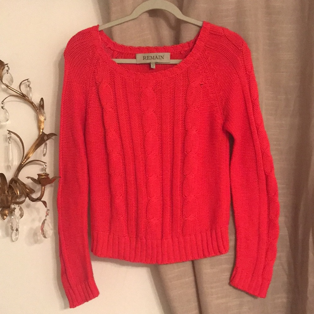 REMAIN V Soft Sweater